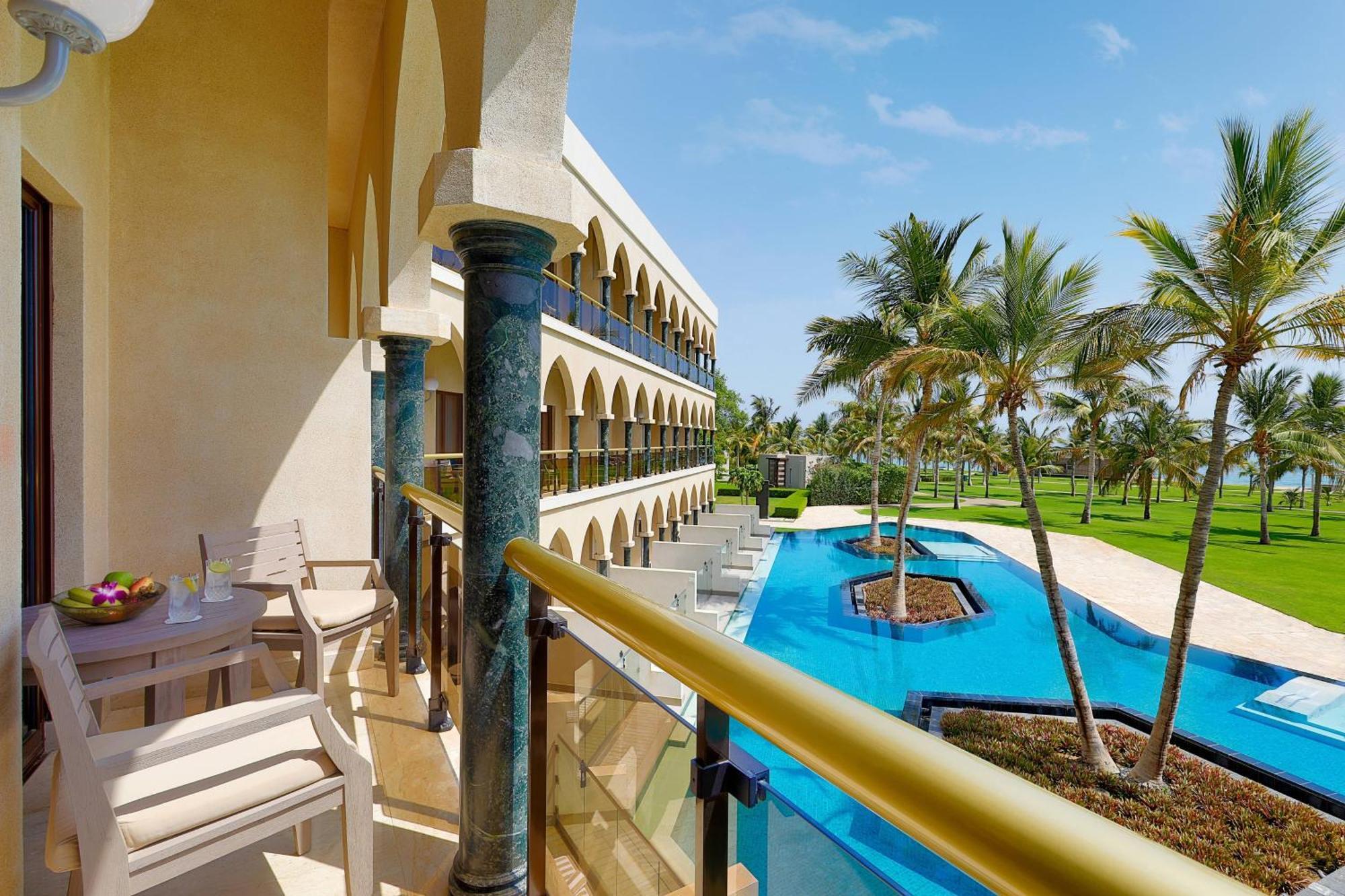 Al Bustan Palace, A Ritz-Carlton Hotel Maszkat Kültér fotó The Oberoi, Mumbai