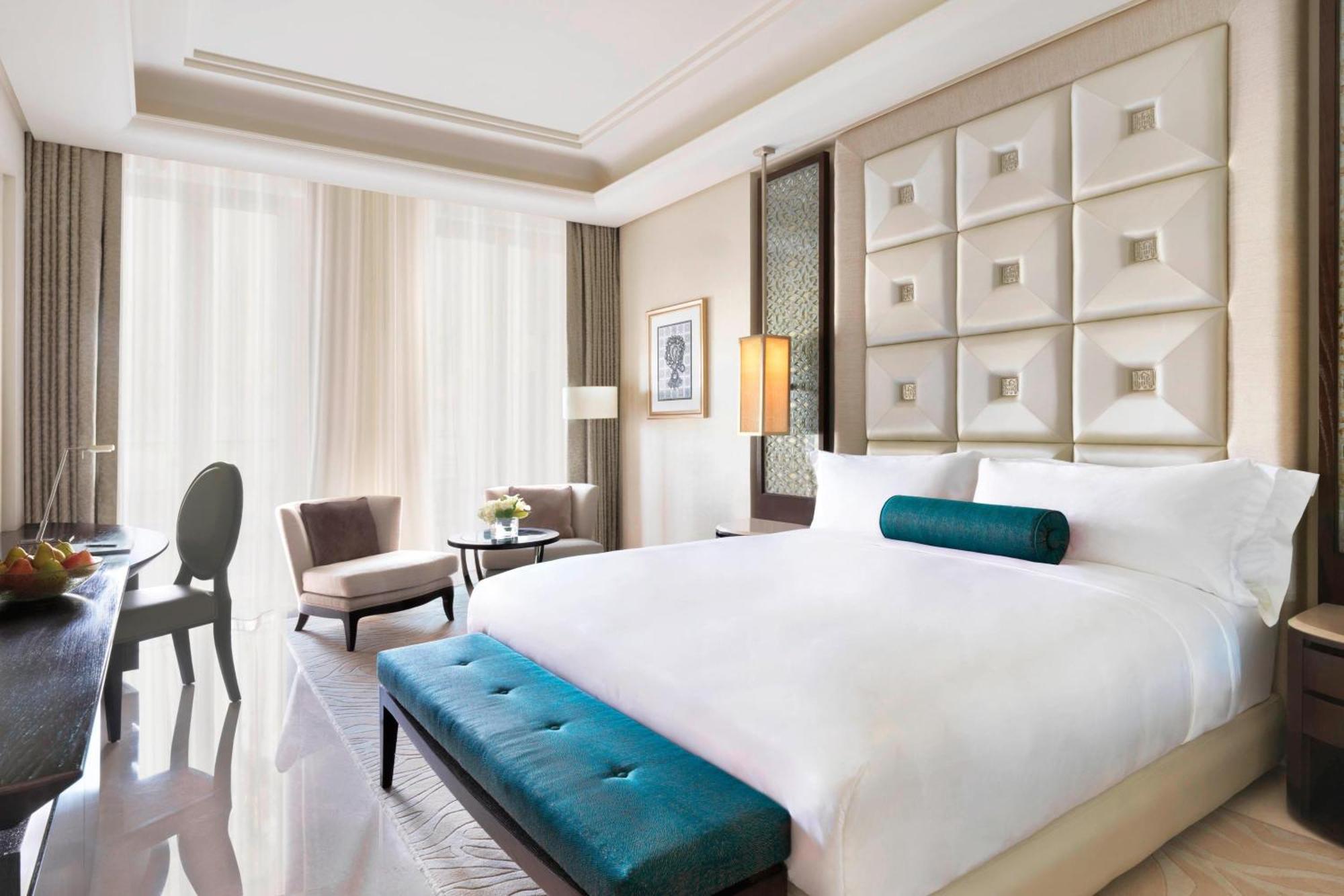 Al Bustan Palace, A Ritz-Carlton Hotel Maszkat Kültér fotó Deluxe Room