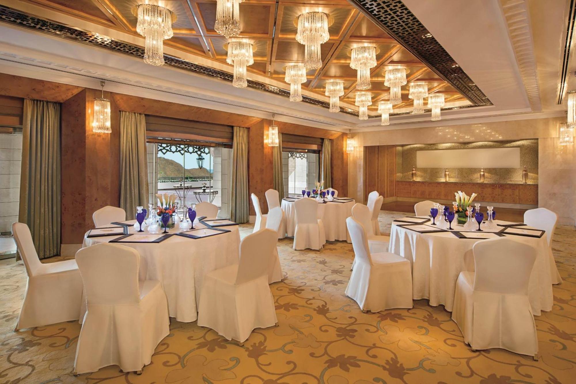 Al Bustan Palace, A Ritz-Carlton Hotel Maszkat Kültér fotó The Imperial Ball Room