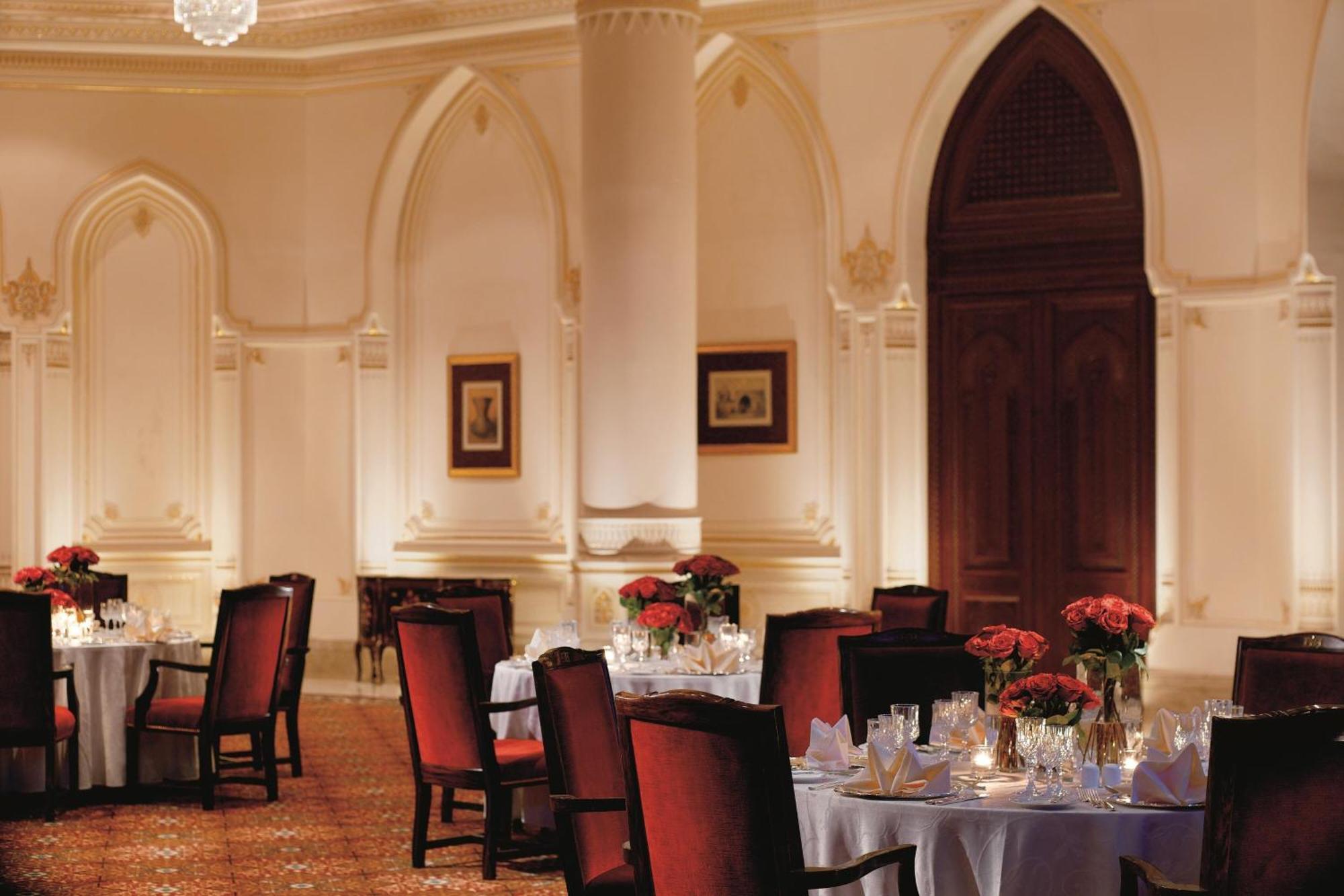 Al Bustan Palace, A Ritz-Carlton Hotel Maszkat Létesítmények fotó The ballroom
